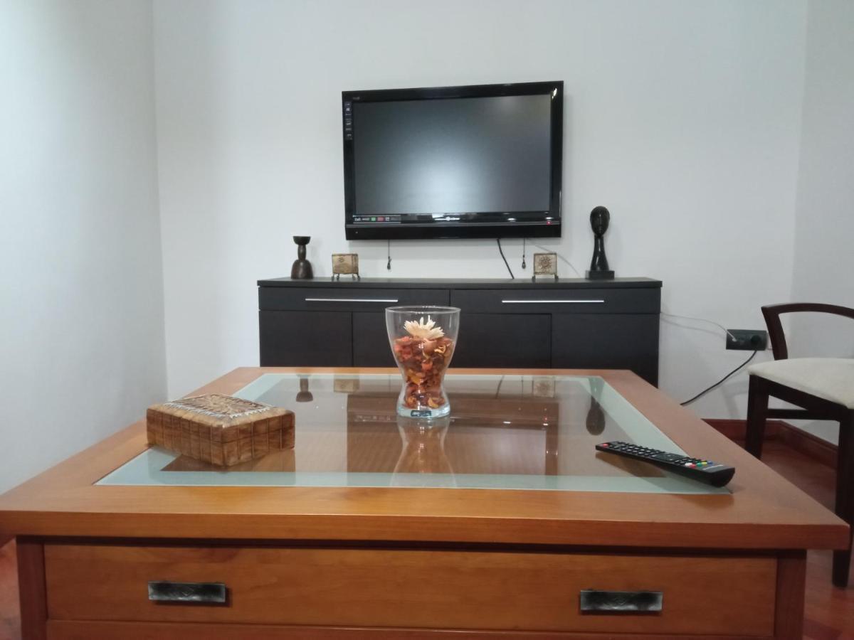 Apartamento La Almena 1 Junto A Plaza Mayor,2 Habitaciones, Parking Gratuito Cáceres Exterior foto